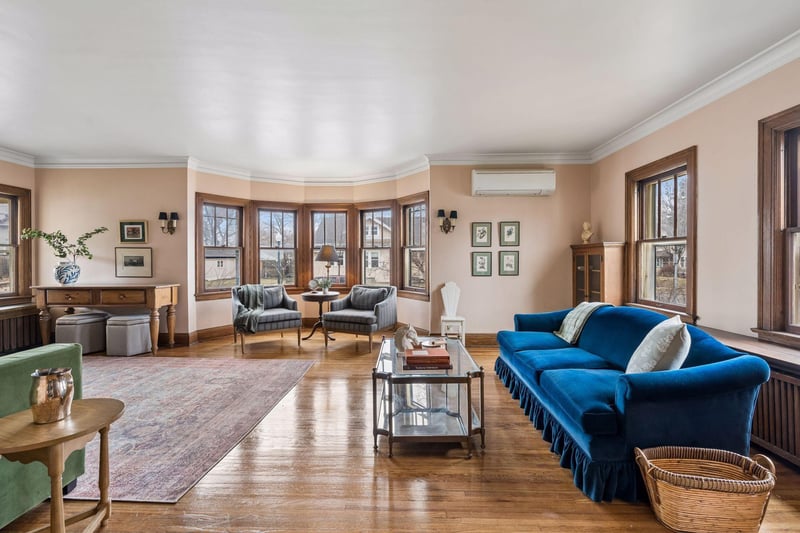 4153 Columbus Ave, Minneapolis, MN 55407