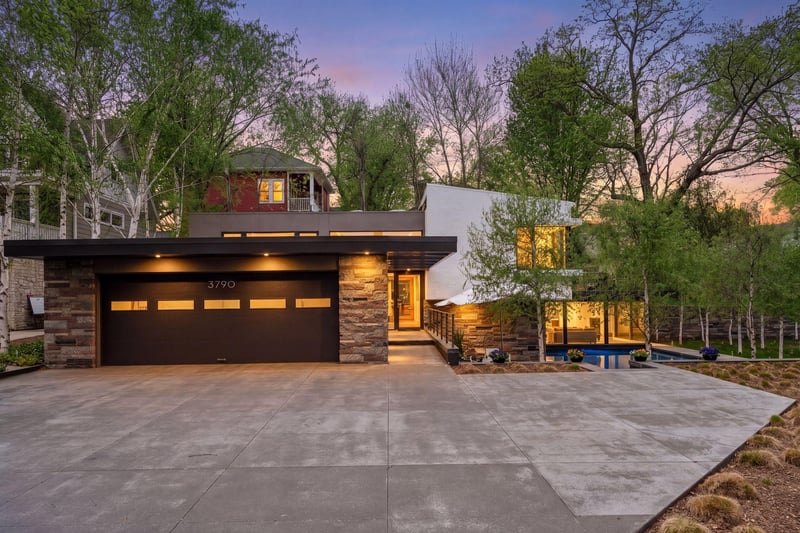 3790 W Bde Maka Ska Pw, Minneapolis, MN 55410