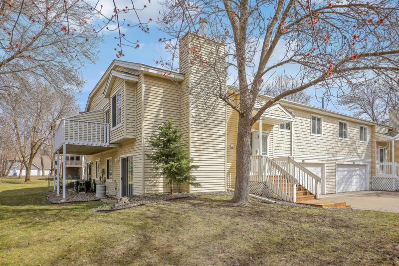 5540 Pompano Dr, Minnetonka, MN 55343