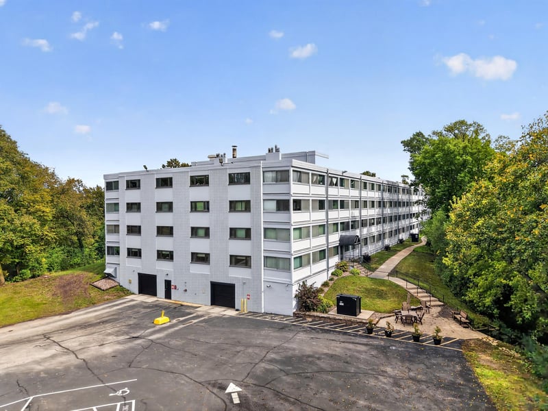 2100 Valkyrie Dr NW #201, Rochester, MN 55901