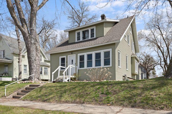 712 10th Ave S, Saint Cloud, MN 56301