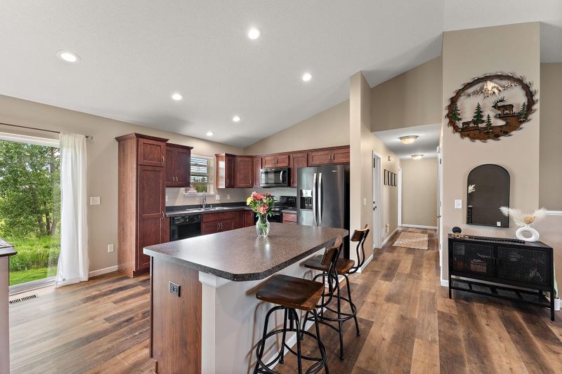 809 Cologne Ln, Waverly, MN 55390
