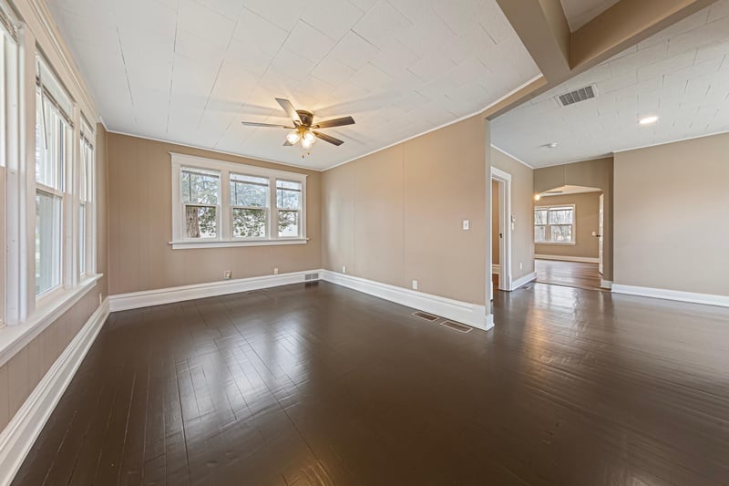 414 River St, Waterville, MN 56096