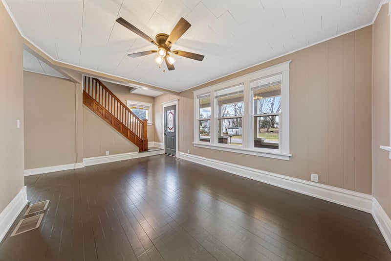 414 River St, Waterville, MN 56096