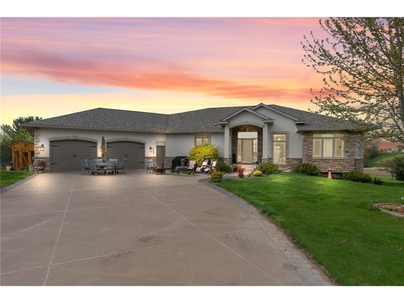 11183 Country Dr, Pine City, MN 55063