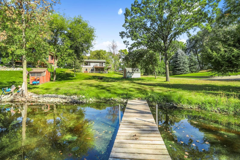 20568 Elkview Ct, Richmond, MN 56368