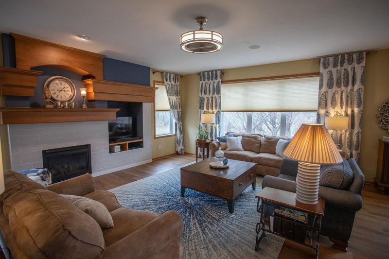 13977 Autumn Ct, Rosemount, MN 55068
