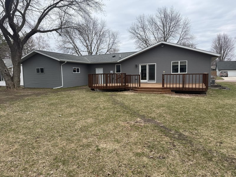 808 E Oak St, Redwood Falls, MN 56283