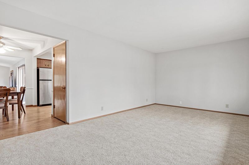 258 Dawn Ave, Shoreview, MN 55126