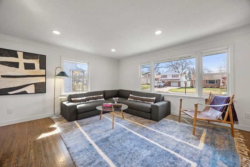2809 Townview Ave NE, Saint Anthony, MN 55418