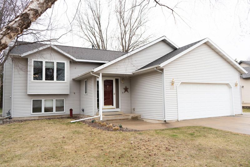 4449 56th St NW, Rochester, MN 55901