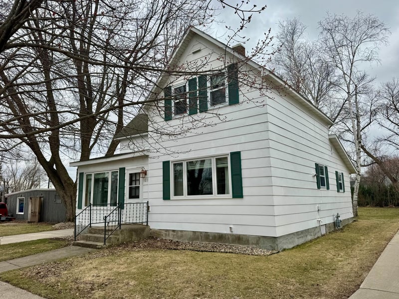 103 N Main St, Danube, MN 56230