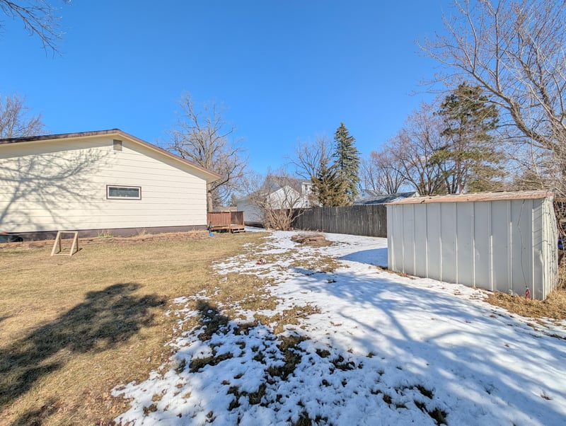 411 6th Ave SW, Perham, MN 56573