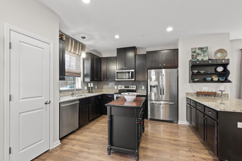 9655 Merrimac Ln N, Maple Grove, MN 55369