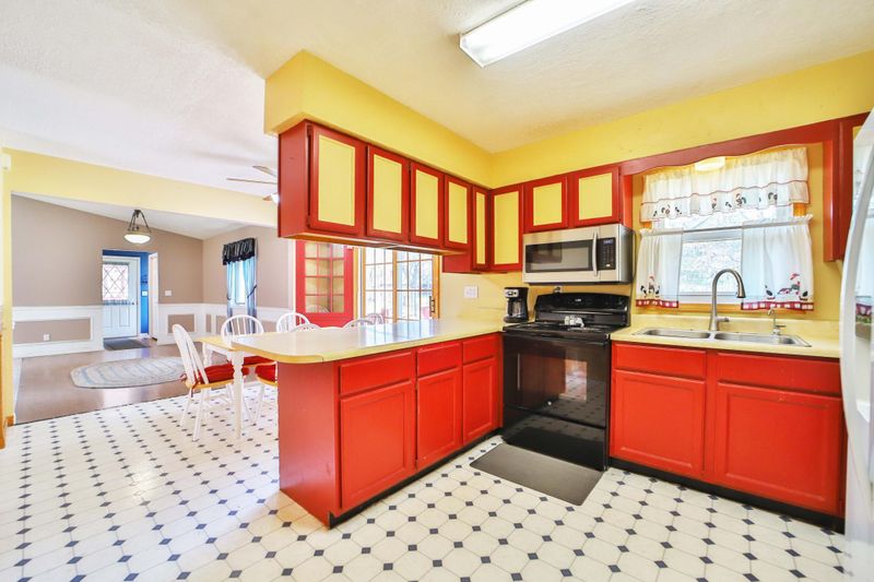 17755 Smith Rd, Brainerd, MN 56401