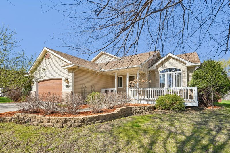 2408 Harbor Dr, Northfield, MN 55057