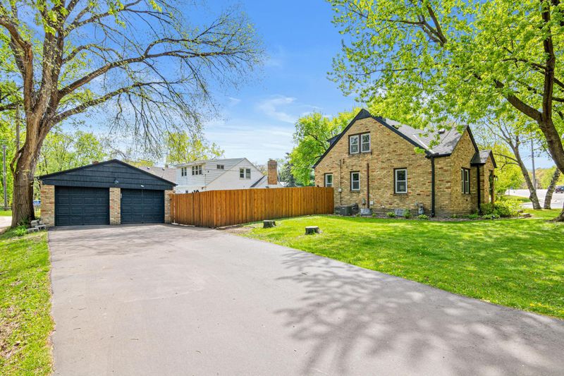 1600 Stickney Ave, South Saint Paul, MN 55075