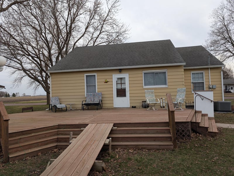 129 Martin St E, Lewisville, MN 56060