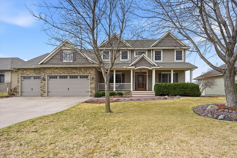10827 Jersey Dr N, Brooklyn Park, MN 55445