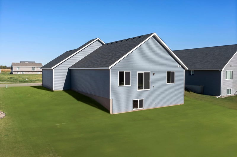 2101 Pleasant Dr, Prescott, WI 54021