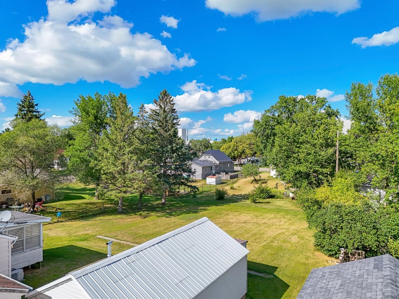 525 3rd St Se, Perham, MN 56573