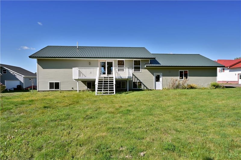 111 Reinhart Dr, Shell Lake, WI 54871