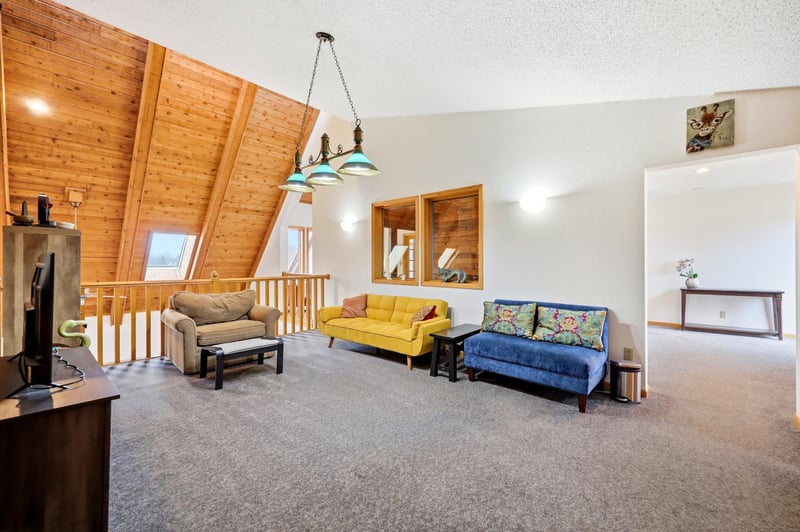 1329 Towerview Rd, Eagan, MN 55121