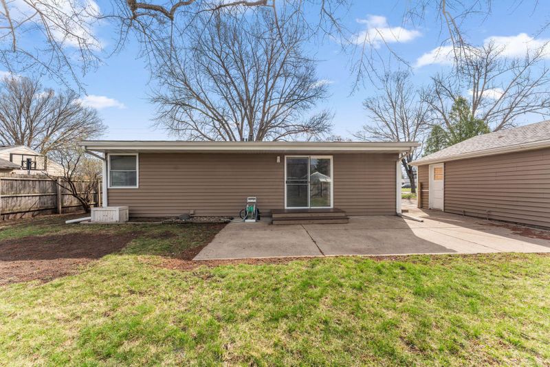 8522 Park Ave S, Bloomington, MN 55420