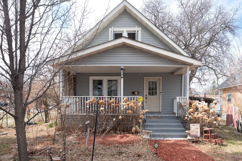 3207 Bryant Ave N, Minneapolis, MN 55412