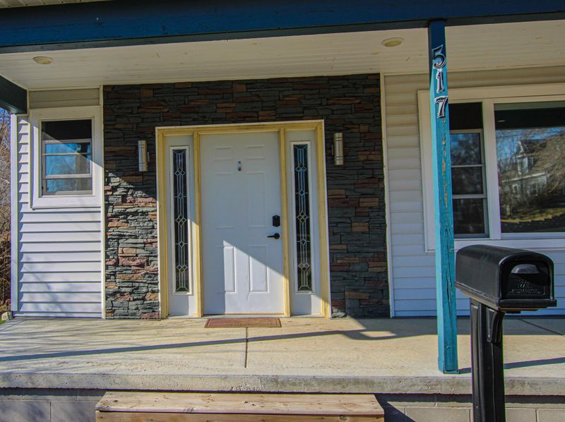 517 Minnesota Ave E, Glenwood, MN 56334