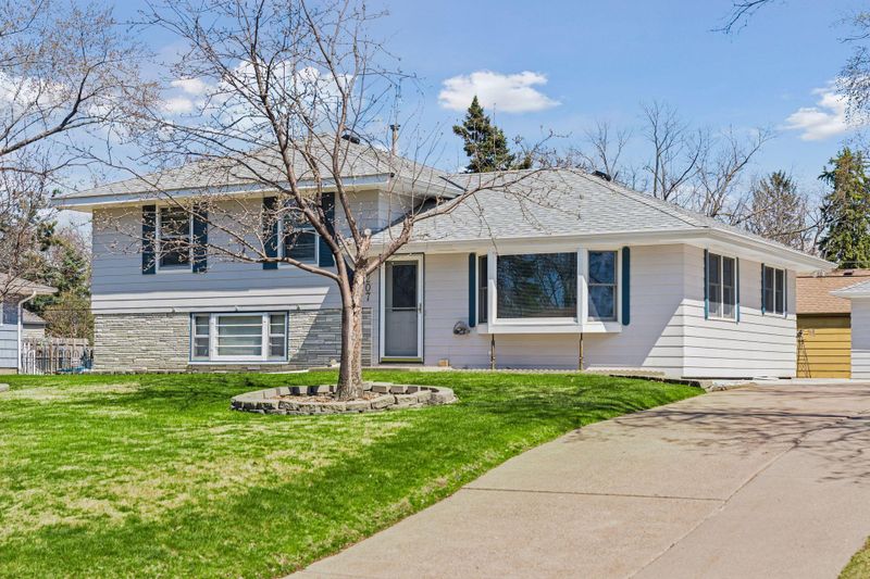 9207 Washington St NE, Blaine, MN 55434