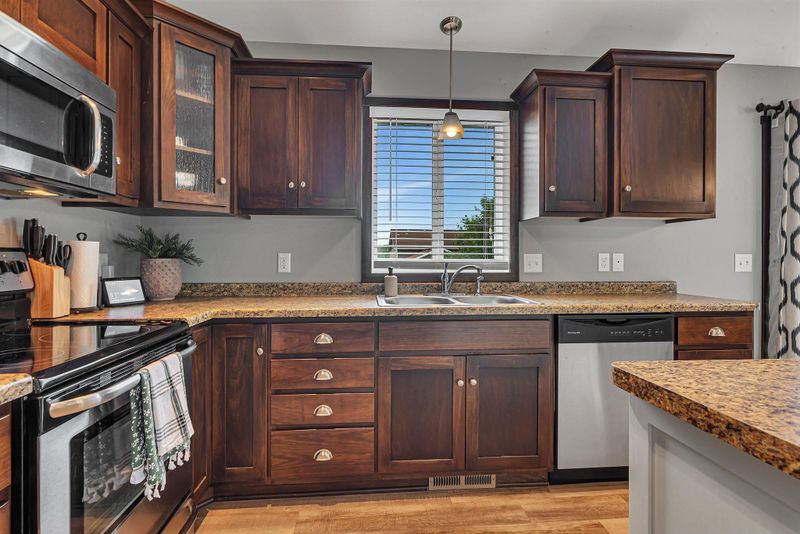 1312 Mockingbird Loop, Sartell, MN 56377