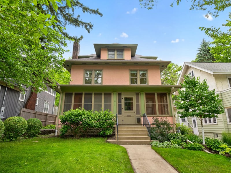 811 6th St SW, Rochester, MN 55902