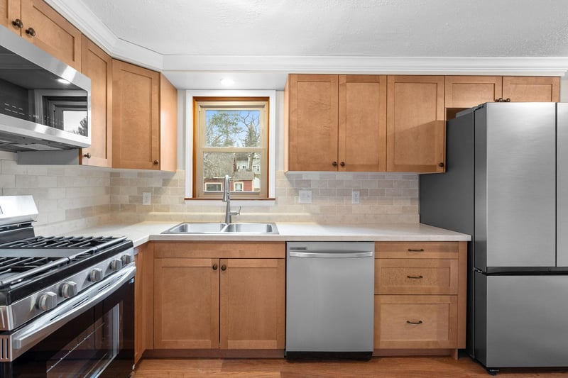 222 S East Ave, Dresser, WI 54009