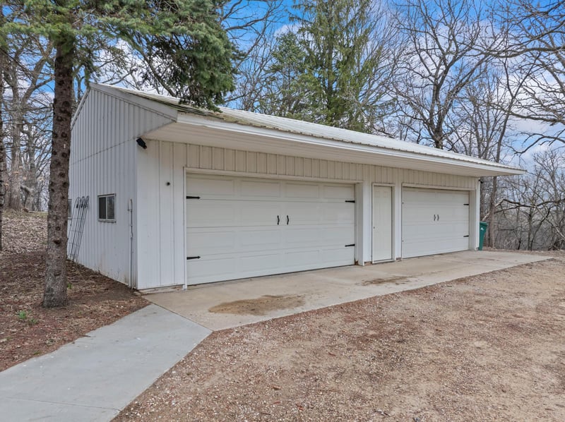 46729 170th Ave, Zumbrota, MN 55992