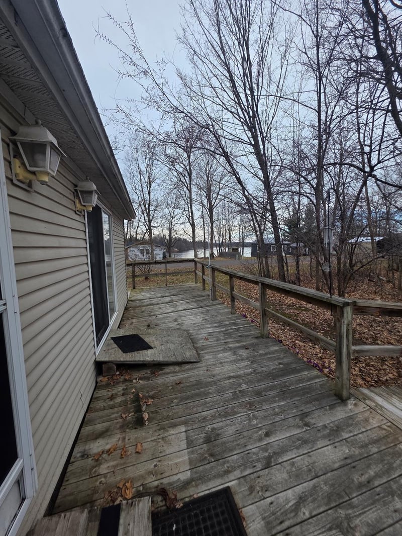 887 15th Ave, Almena, WI 54805