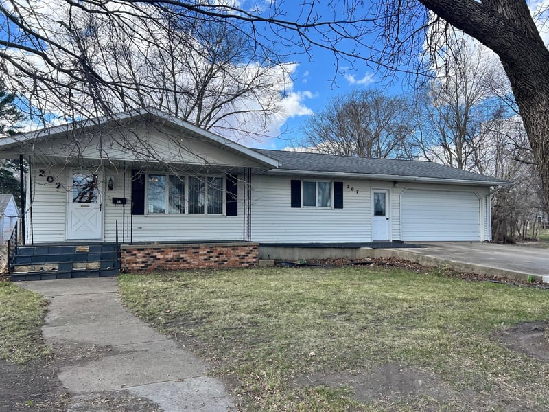 207 Western Ave, Madison, MN 56256