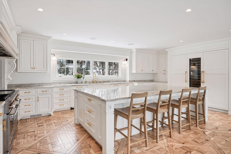 4929 E Sunnyslope Rd, Edina, MN 55424