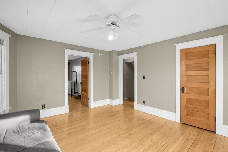 671 Canton St, Saint Paul, MN 55102