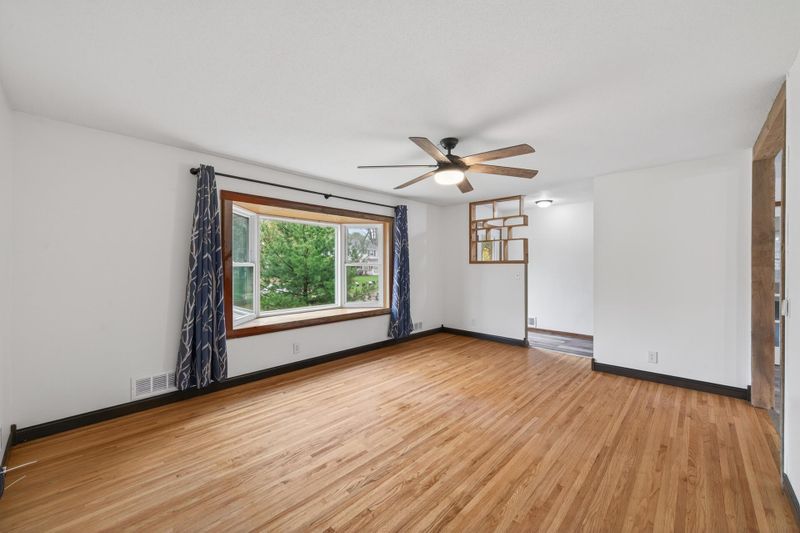 10640 Xavis St NW, Coon Rapids, MN 55433