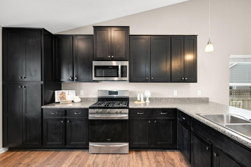 15149 Emory Cir, Apple Valley, MN 55124