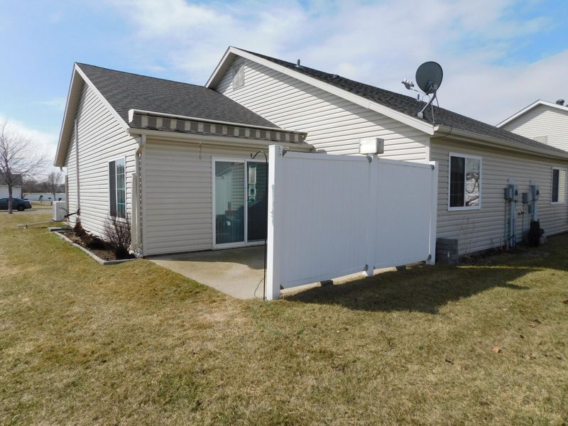 2924 35th St S, Moorhead, MN 56560