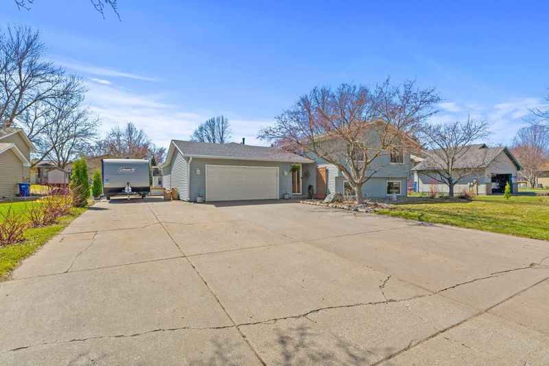 8019 122nd Ln N, Champlin, MN 55316