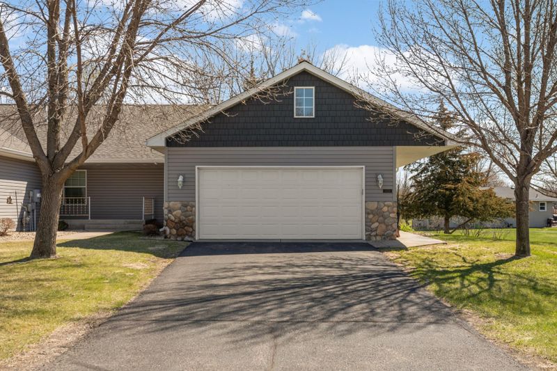 11458 Nicholas Cir, Monticello, MN 55362