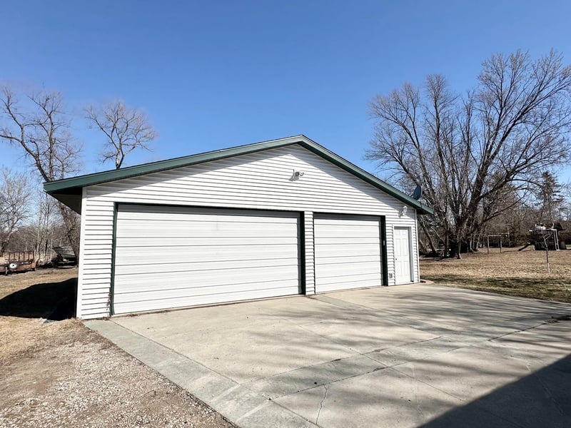 406 1st St NE, Deer River, MN 56636
