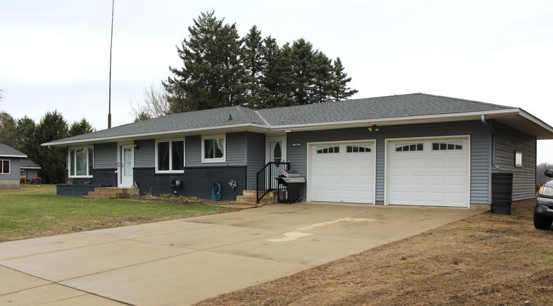 12404 County Road 17, Holdingford, MN 56340