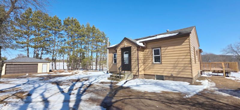 33955 Walbo Dr, Cambridge, MN 55008
