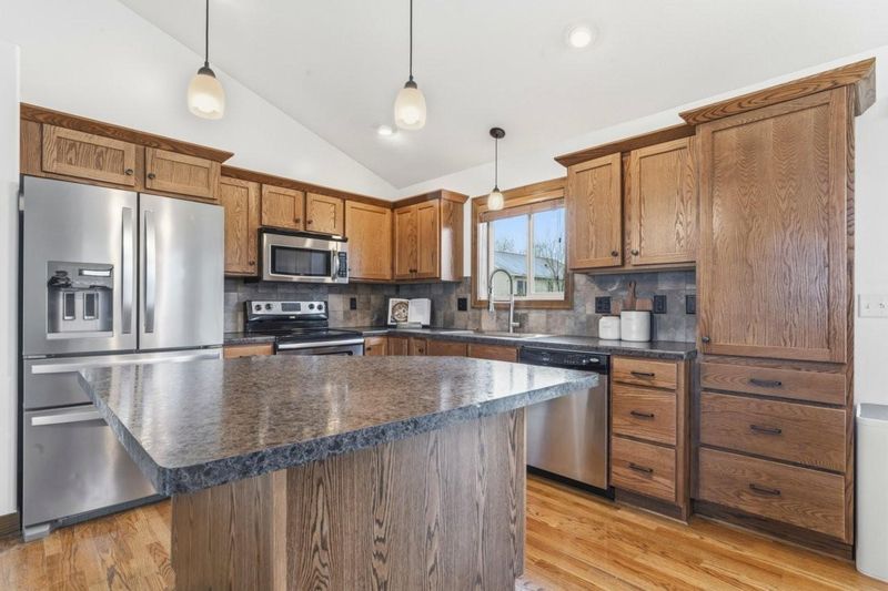 4849 55th Ave NW, Rochester, MN 55901