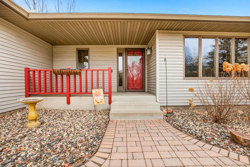 3230 Bittersweet Ln, Saint Cloud, MN 56301