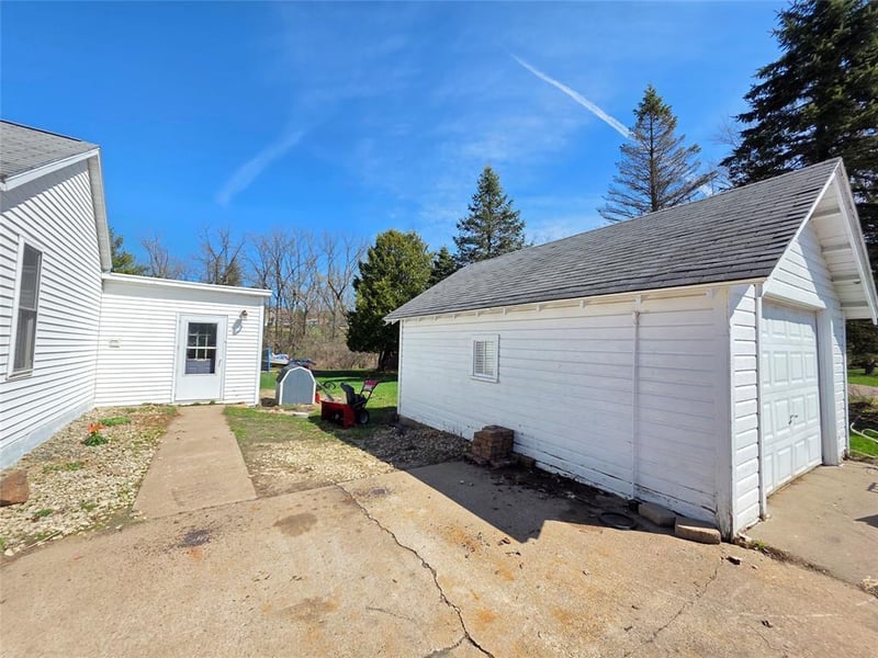 619 W Perkins St, Augusta, WI 54722